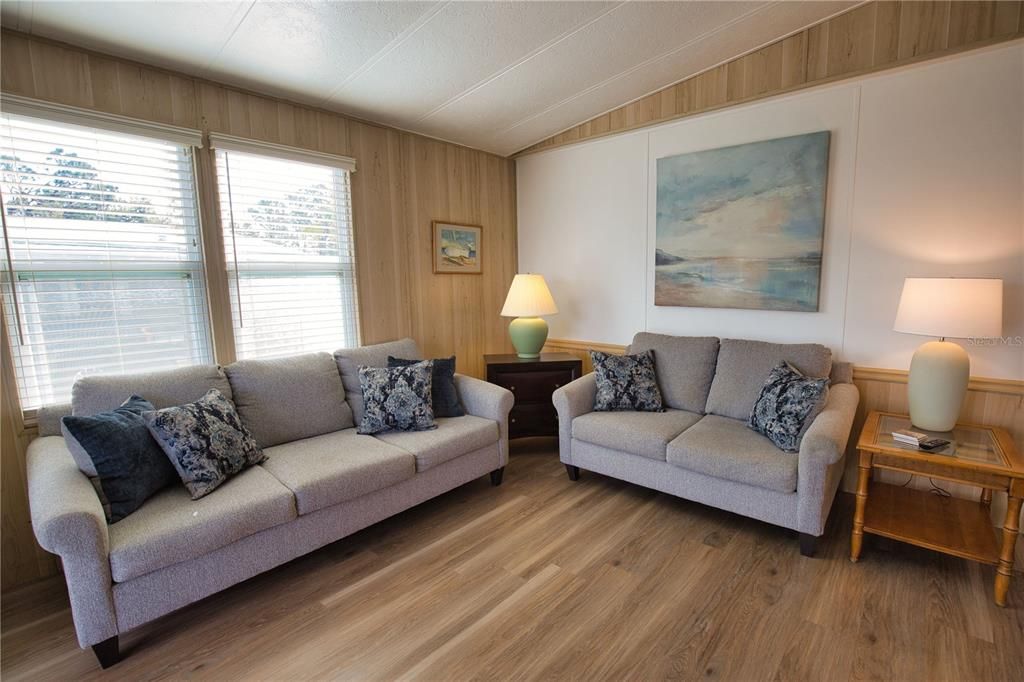 Activo con contrato: $105,000 (2 camas, 2 baños, 864 Pies cuadrados)