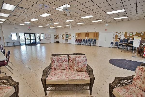 Activo con contrato: $105,000 (2 camas, 2 baños, 864 Pies cuadrados)