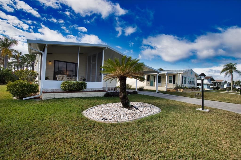 Activo con contrato: $105,000 (2 camas, 2 baños, 864 Pies cuadrados)