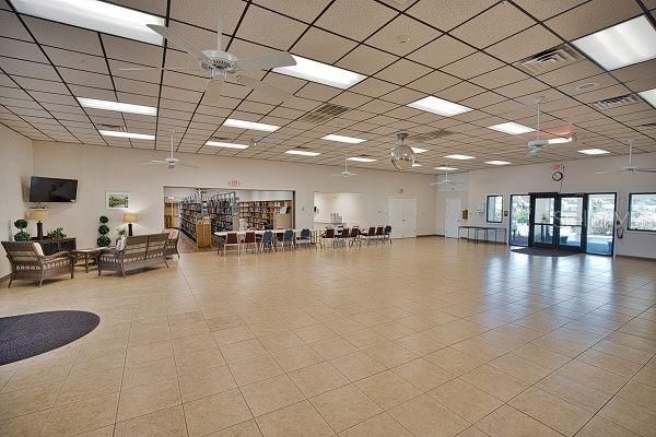 Activo con contrato: $105,000 (2 camas, 2 baños, 864 Pies cuadrados)