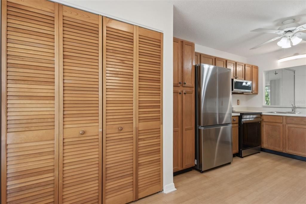 En Venta: $284,900 (3 camas, 2 baños, 1425 Pies cuadrados)