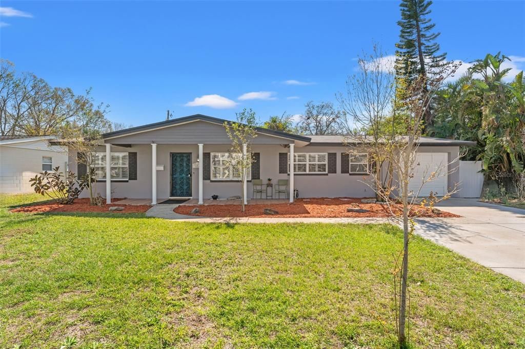 Recently Sold: $449,000 (4 beds, 2 baths, 1470 Square Feet)