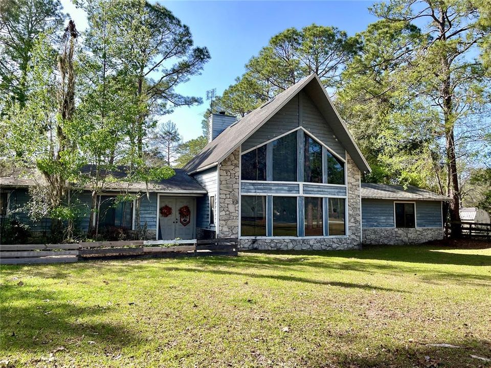 Недавно продано: $285,000 (2 спален, 2 ванн, 2281 Квадратных фут)