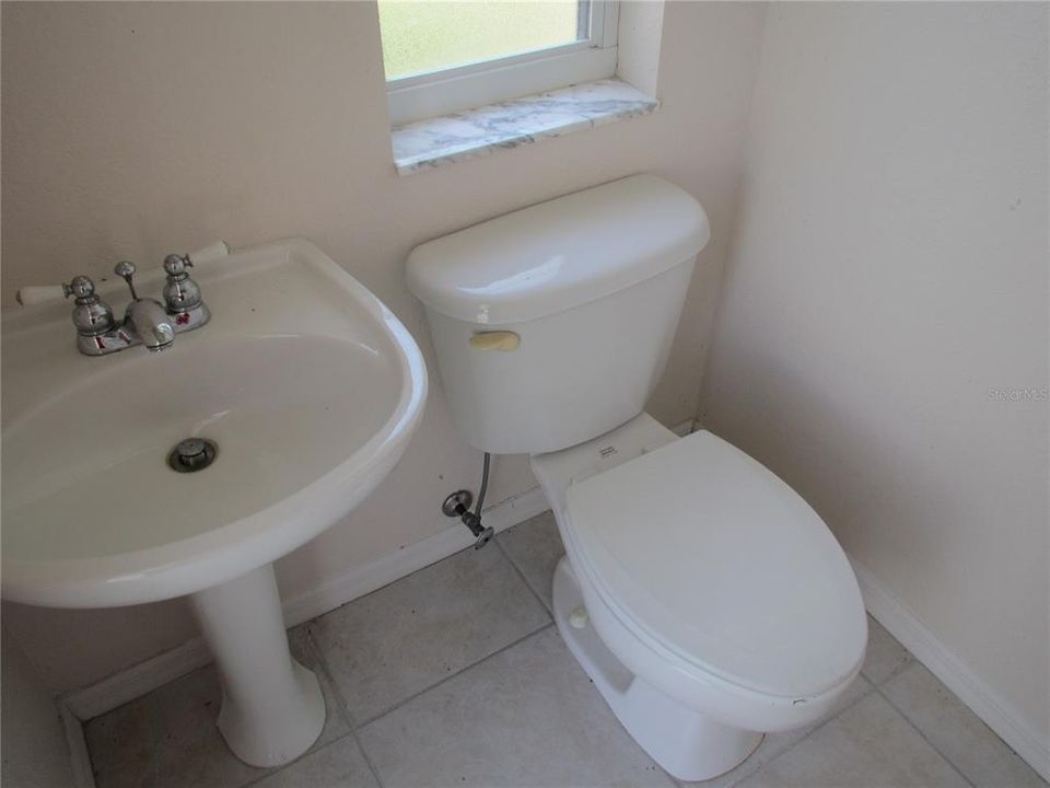 В аренду: $3,250 (3 спален, 2 ванн, 2023 Квадратных фут)