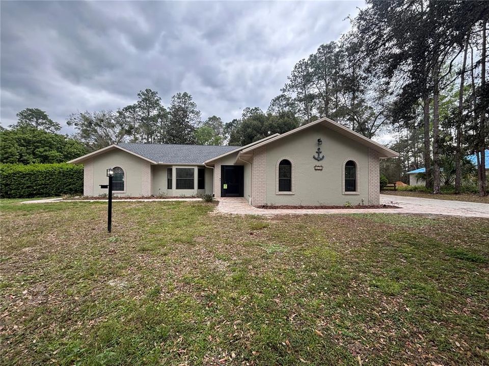 Recently Rented: $2,700 (3 beds, 2 baths, 2727 Square Feet)