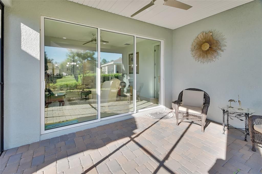 待售: $379,900 (2 贝兹, 2 浴室, 1651 平方英尺)