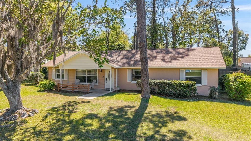 Lovely split plan, 4 bedroom, 2 bath home.