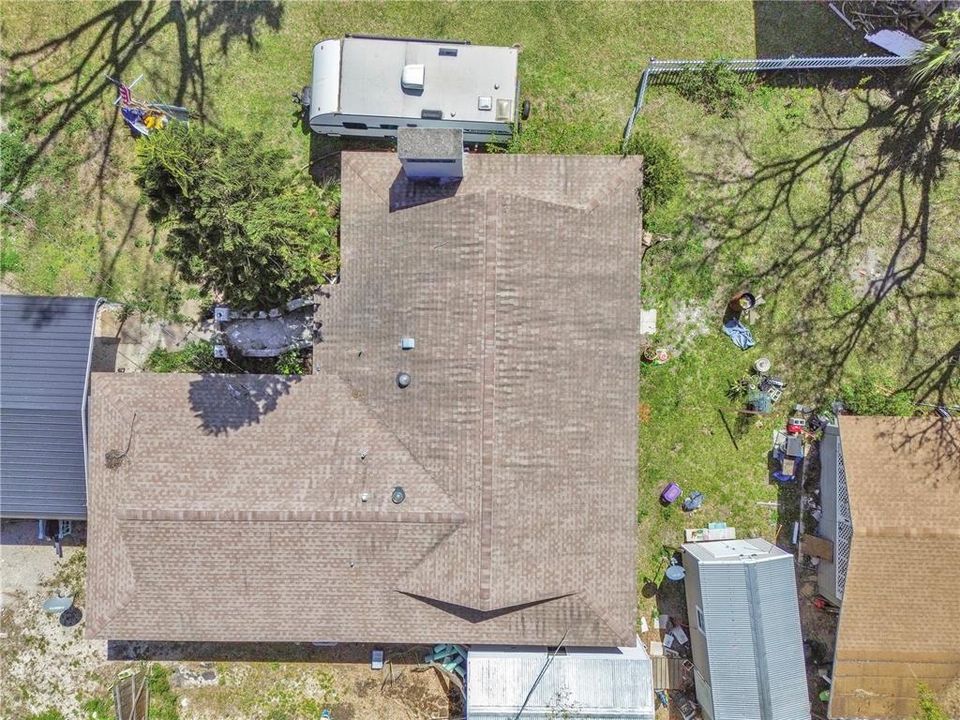 Под контрактом: $250,000 (2 спален, 1 ванн, 1752 Квадратных фут)