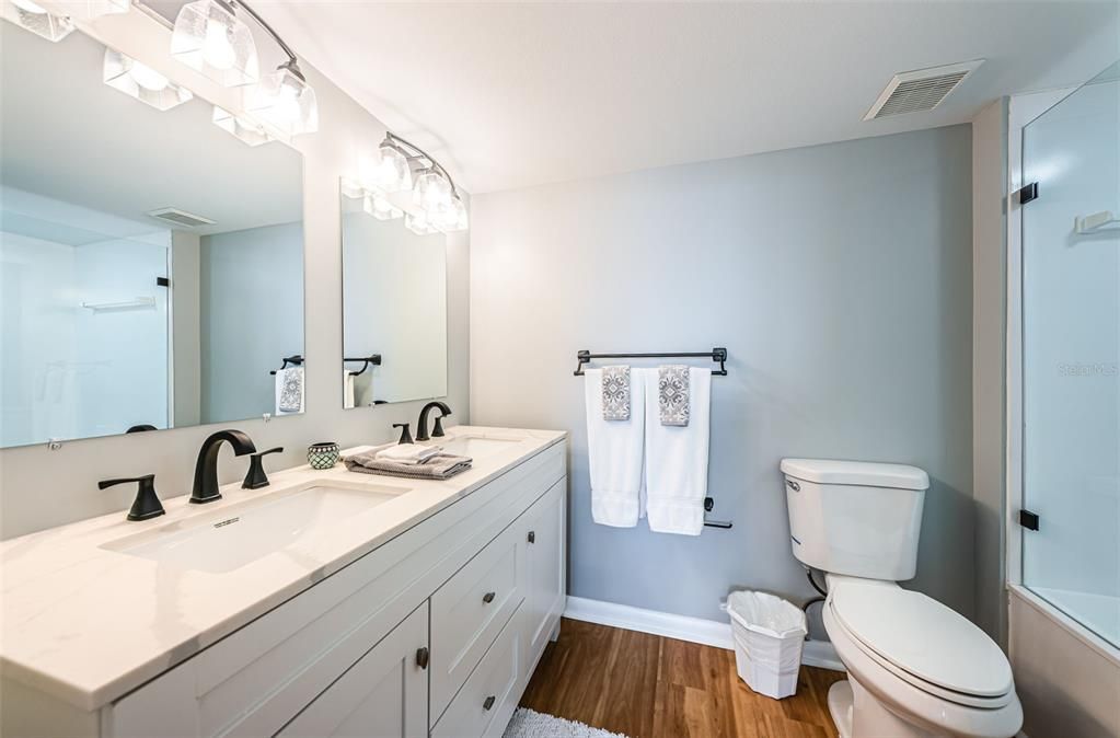 出租: $2,500 (2 贝兹, 2 浴室, 1150 平方英尺)