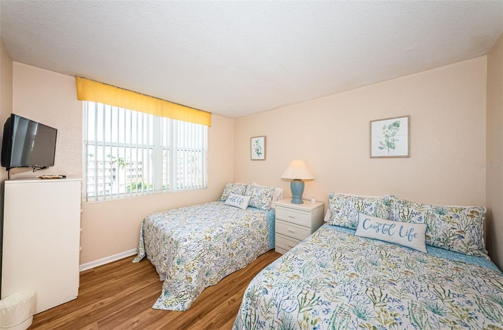 出租: $2,500 (2 贝兹, 2 浴室, 1150 平方英尺)