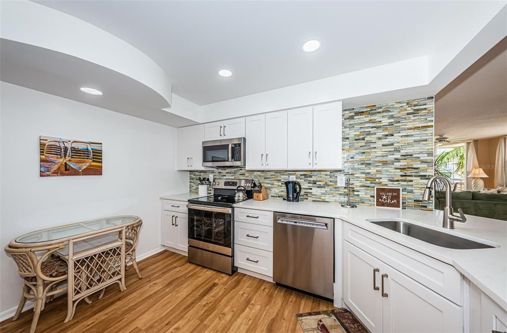 出租: $2,500 (2 贝兹, 2 浴室, 1150 平方英尺)