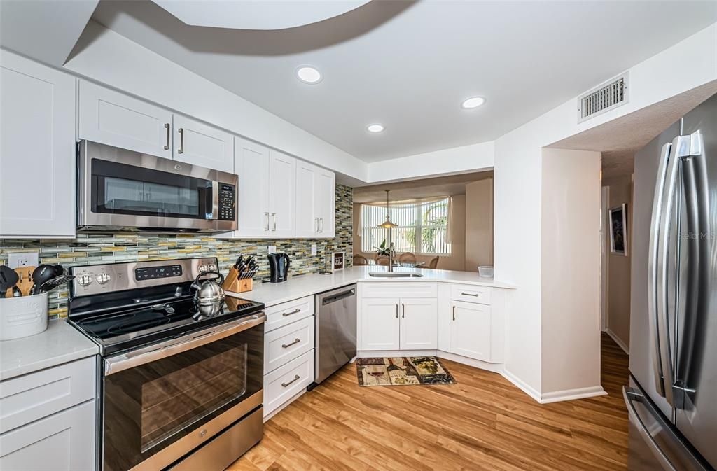 出租: $2,500 (2 贝兹, 2 浴室, 1150 平方英尺)