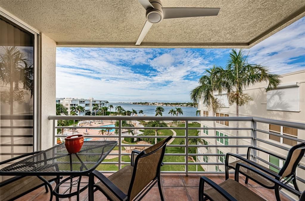 出租: $2,500 (2 贝兹, 2 浴室, 1150 平方英尺)