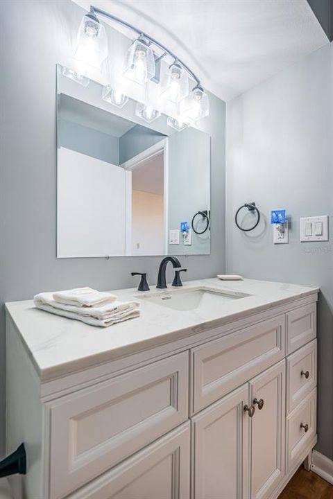 出租: $2,500 (2 贝兹, 2 浴室, 1150 平方英尺)