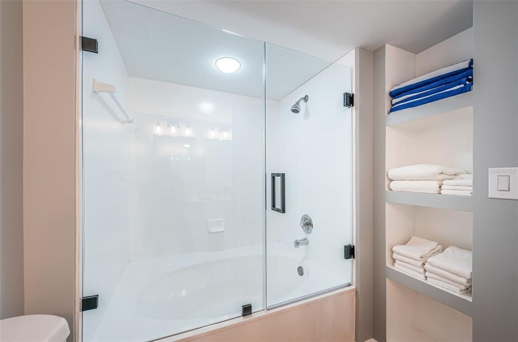 出租: $2,500 (2 贝兹, 2 浴室, 1150 平方英尺)