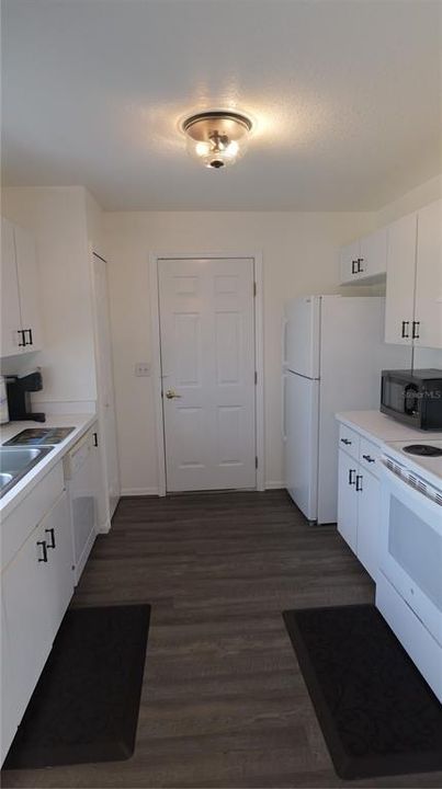 For Sale: $1,499,999 (4 beds, 4 baths, 5239 Square Feet)