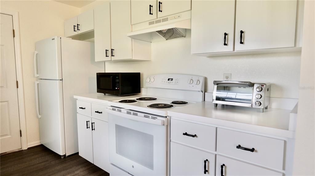 For Sale: $1,499,999 (4 beds, 4 baths, 5239 Square Feet)