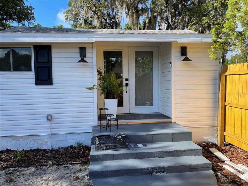 Active With Contract: $195,000 (4 beds, 2 baths, 1320 Square Feet)