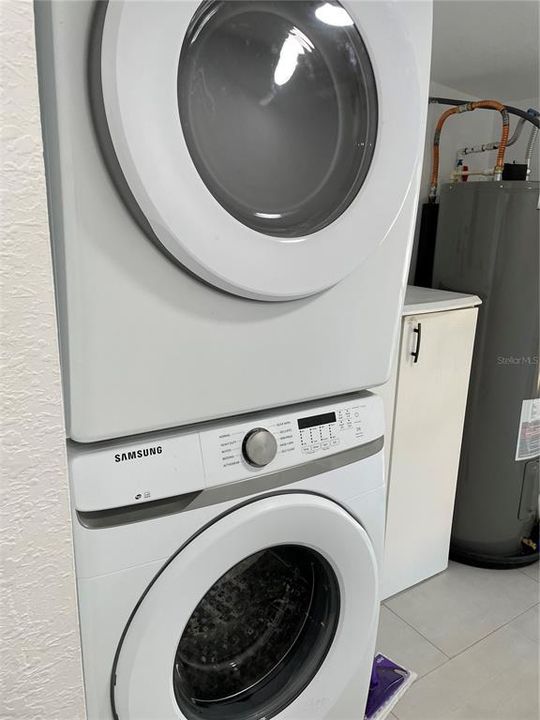 Active With Contract: $195,000 (4 beds, 2 baths, 1320 Square Feet)