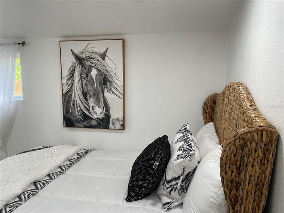 Active With Contract: $195,000 (4 beds, 2 baths, 1320 Square Feet)