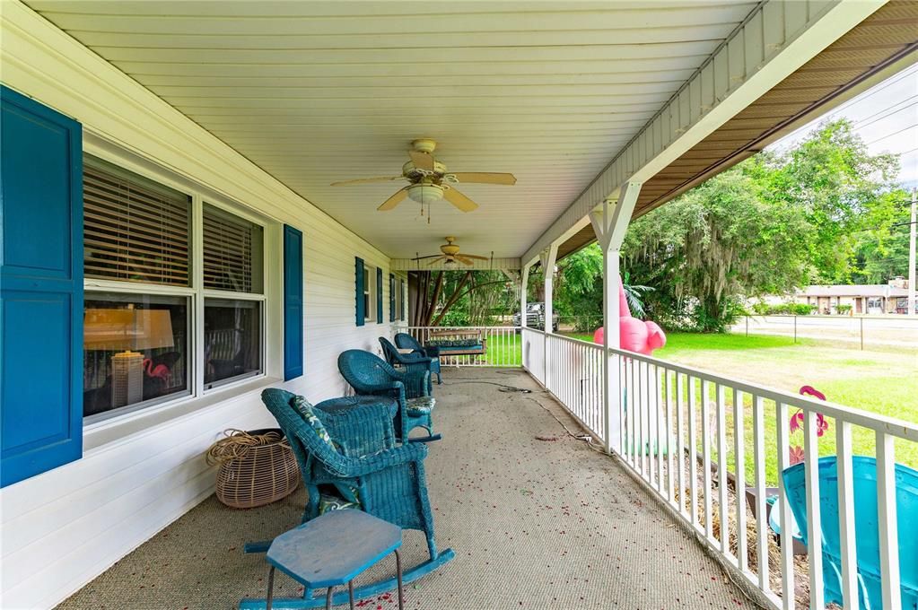 For Sale: $315,000 (3 beds, 2 baths, 1344 Square Feet)