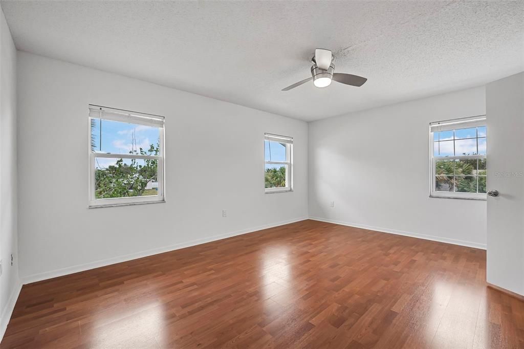 En Venta: $1,300,000 (0 camas, 0 baños, 5968 Pies cuadrados)