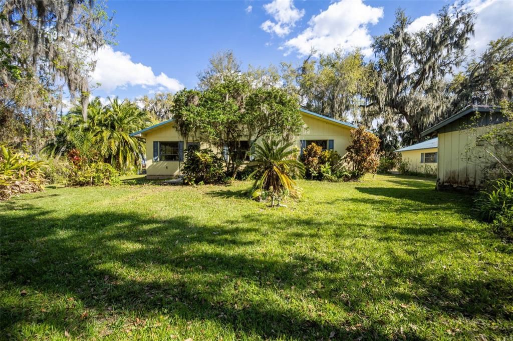 For Sale: $429,000 (2 beds, 2 baths, 1982 Square Feet)