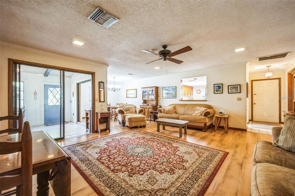 For Sale: $429,000 (2 beds, 2 baths, 1982 Square Feet)