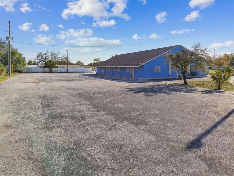 Active With Contract: $1,399,000 (0 beds, 0 baths, 5976 Square Feet)