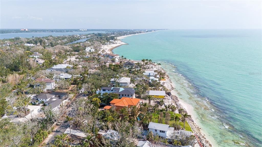 На продажу: $16,000,000 (5 спален, 5 ванн, 5524 Квадратных фут)