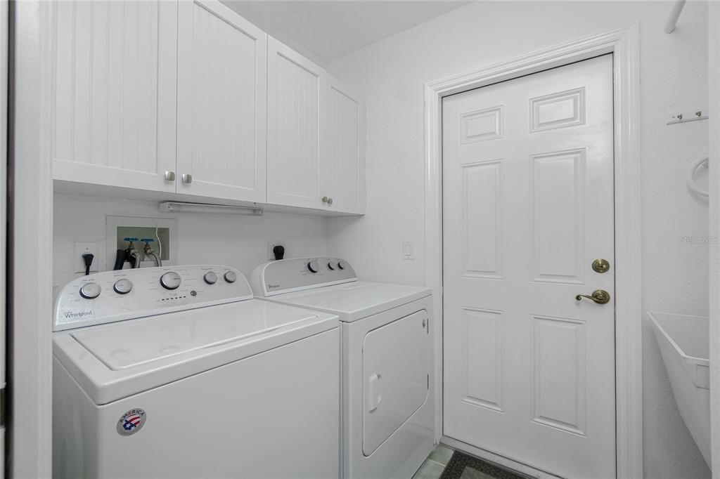 For Rent: $2,300 (2 beds, 2 baths, 1266 Square Feet)