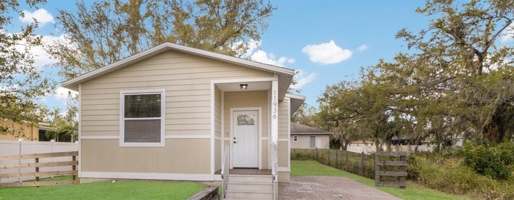 Recently Sold: $285,000 (3 beds, 2 baths, 1310 Square Feet)