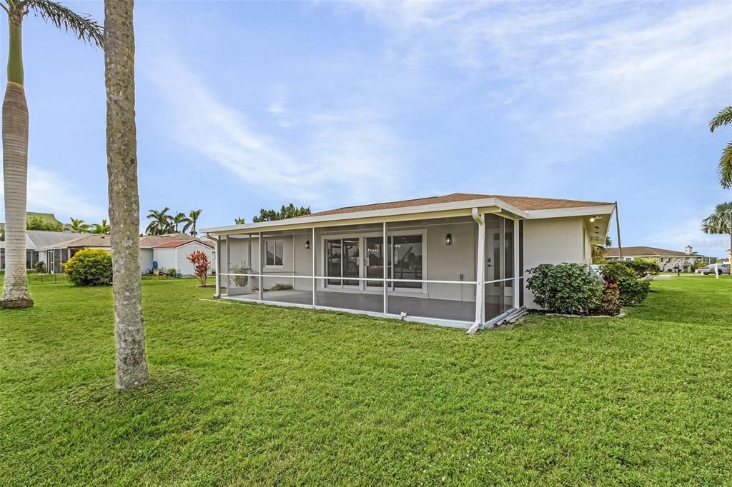 For Sale: $499,000 (3 beds, 2 baths, 1554 Square Feet)