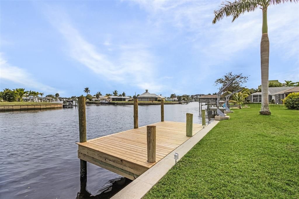 For Sale: $499,000 (3 beds, 2 baths, 1554 Square Feet)