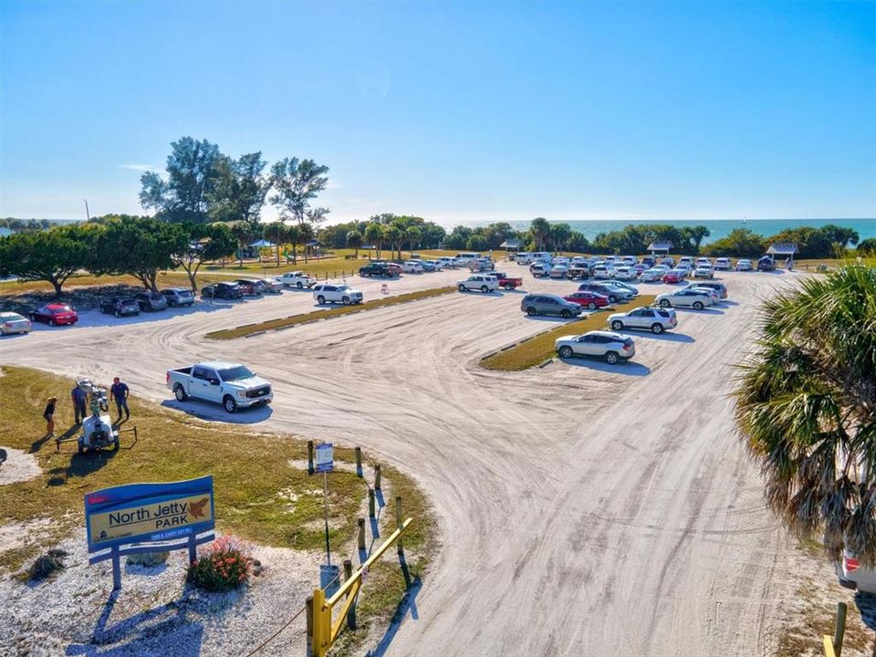 合同活跃: $99,000 (0.52 acres)