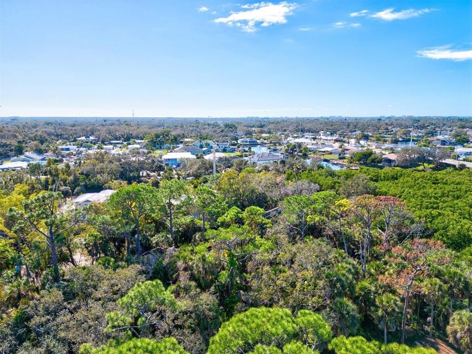 合同活跃: $99,000 (0.52 acres)