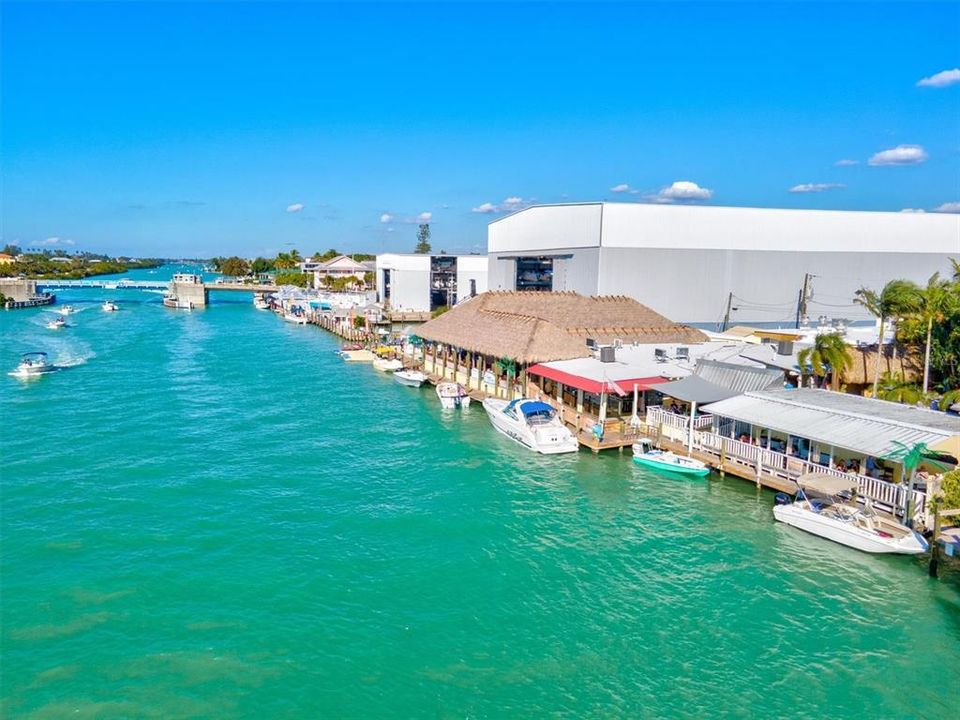 合同活跃: $99,000 (0.52 acres)