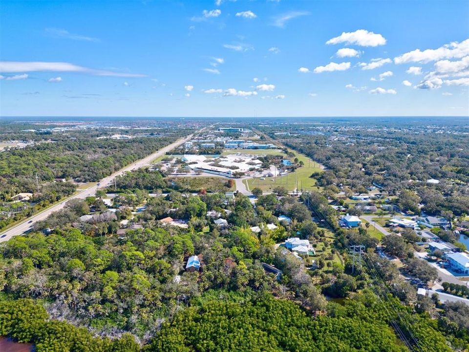 合同活跃: $99,000 (0.52 acres)