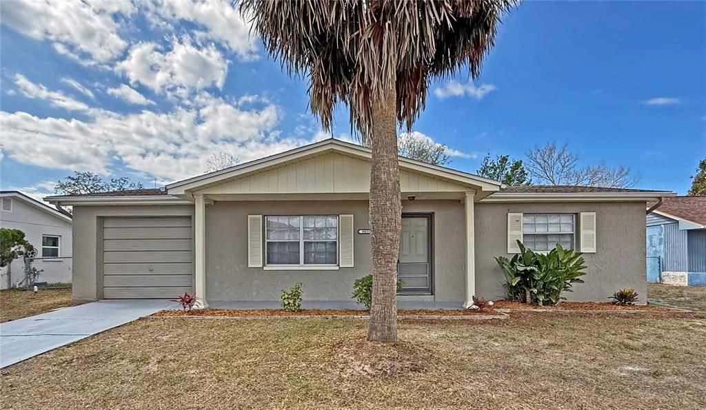 Recently Rented: $1,600 (2 beds, 1 baths, 980 Square Feet)