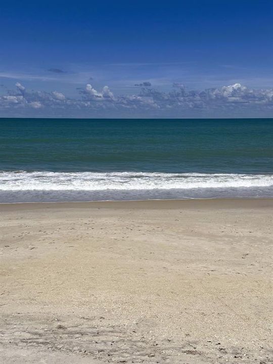 На продажу: $2,499,000 (0.13 acres)