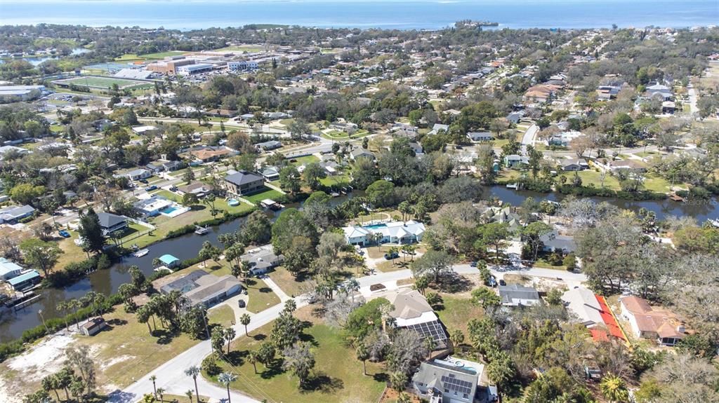 Под контрактом: $745,000 (4 спален, 3 ванн, 2806 Квадратных фут)