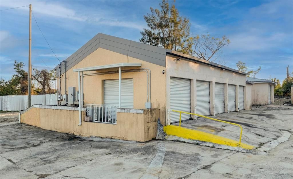 待售: $895,000 (0 贝兹, 0 浴室, 10013 平方英尺)