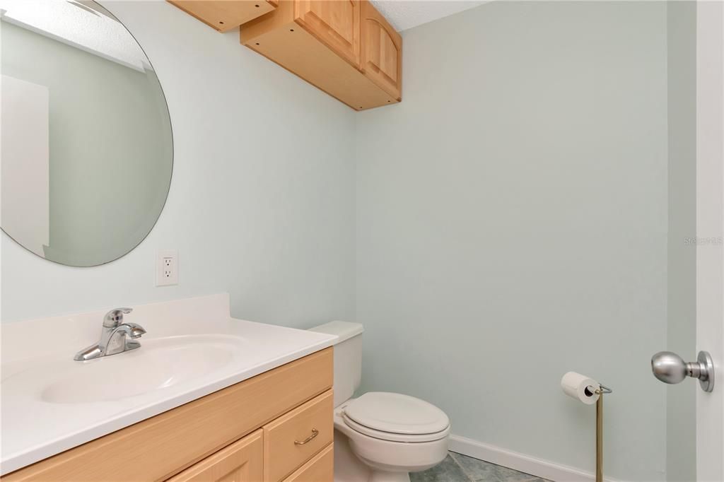 待售: $265,000 (0 贝兹, 0 浴室, 1106 平方英尺)