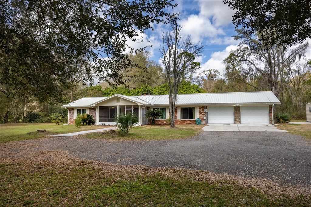 Vendido Recientemente: $365,000 (3 camas, 2 baños, 1827 Pies cuadrados)