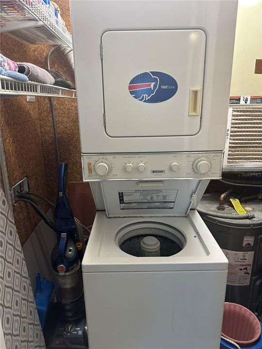 В аренду: $4,000 (1 спален, 1 ванн, 811 Квадратных фут)