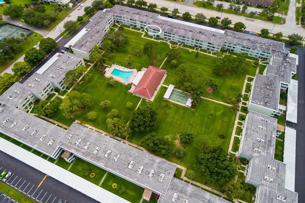 合同活跃: $149,900 (2 贝兹, 2 浴室, 1035 平方英尺)