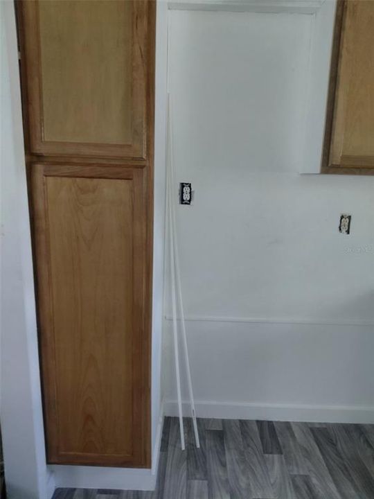 For Sale: $150,000 (3 beds, 1 baths, 520 Square Feet)