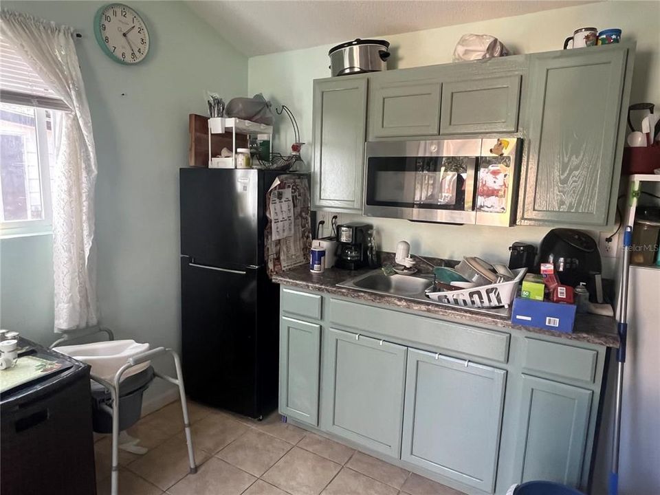 For Sale: $150,000 (3 beds, 1 baths, 520 Square Feet)