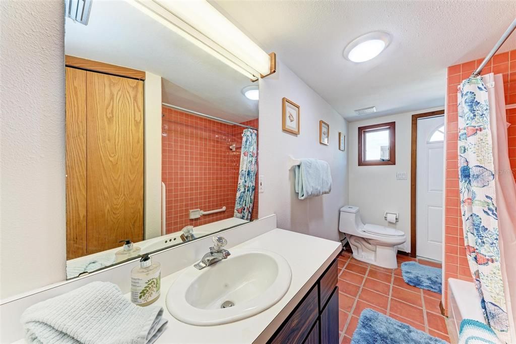 На продажу: $2,995,000 (3 спален, 2 ванн, 1671 Квадратных фут)