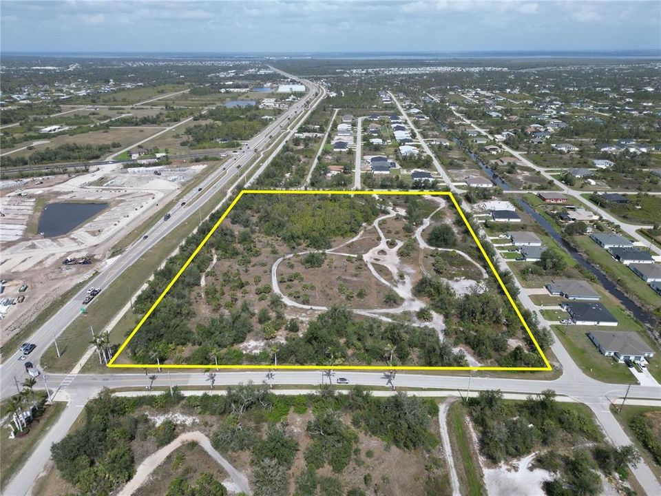 待售: $4,136,025 (12.66 acres)